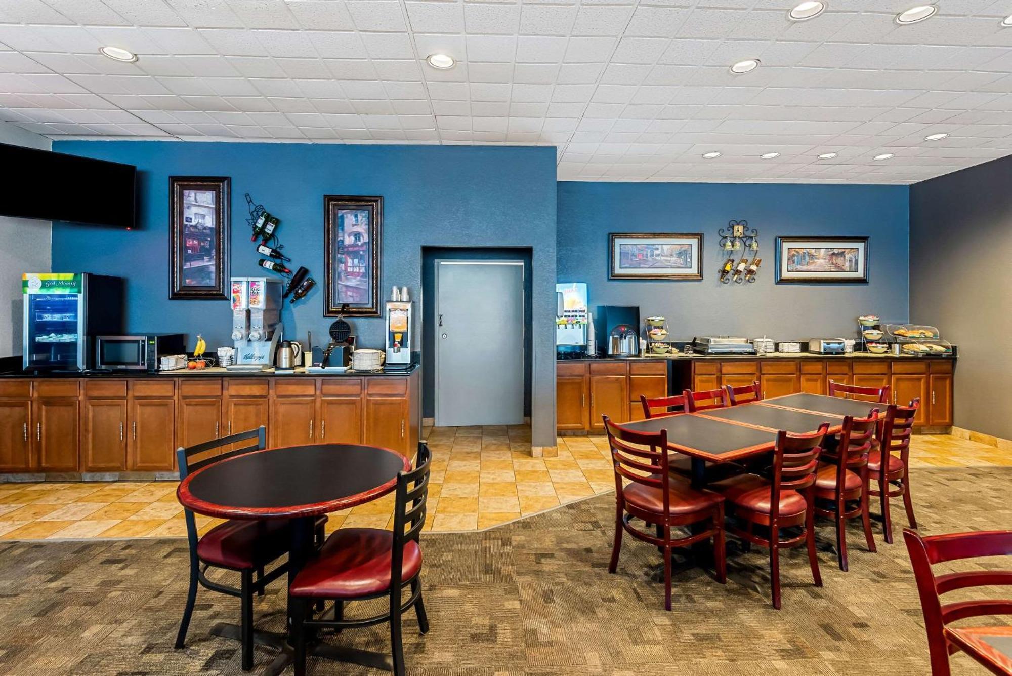 Quality Inn Fort Dodge Exteriör bild