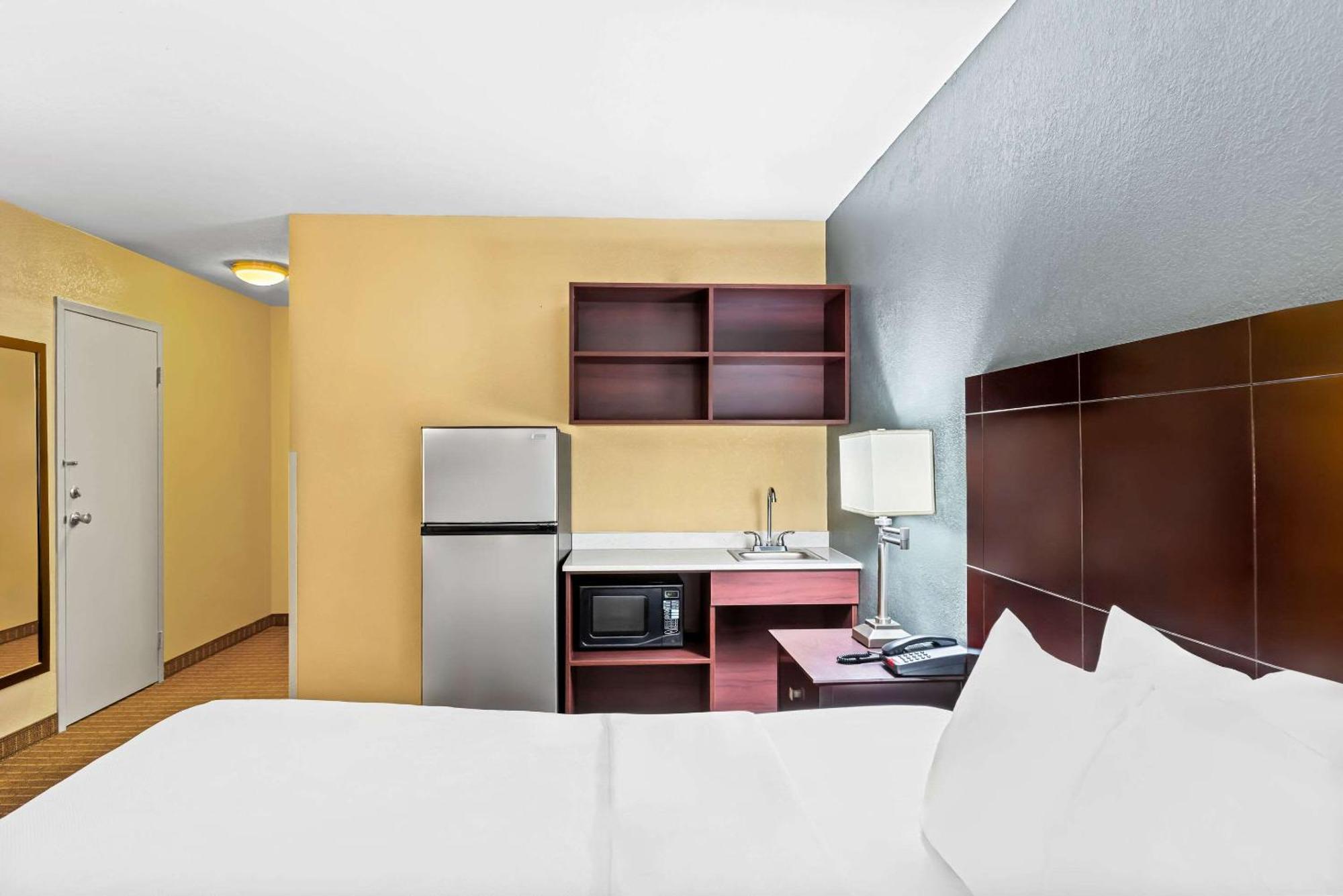 Quality Inn Fort Dodge Exteriör bild