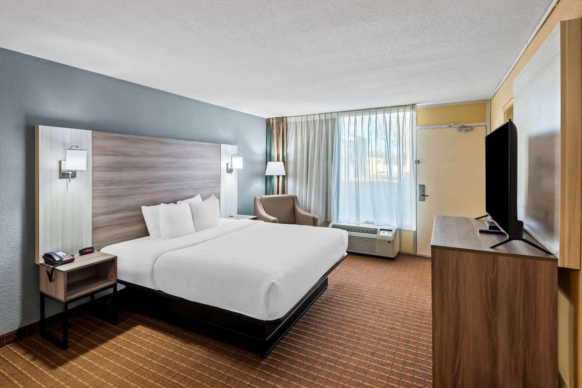 Quality Inn Fort Dodge Exteriör bild