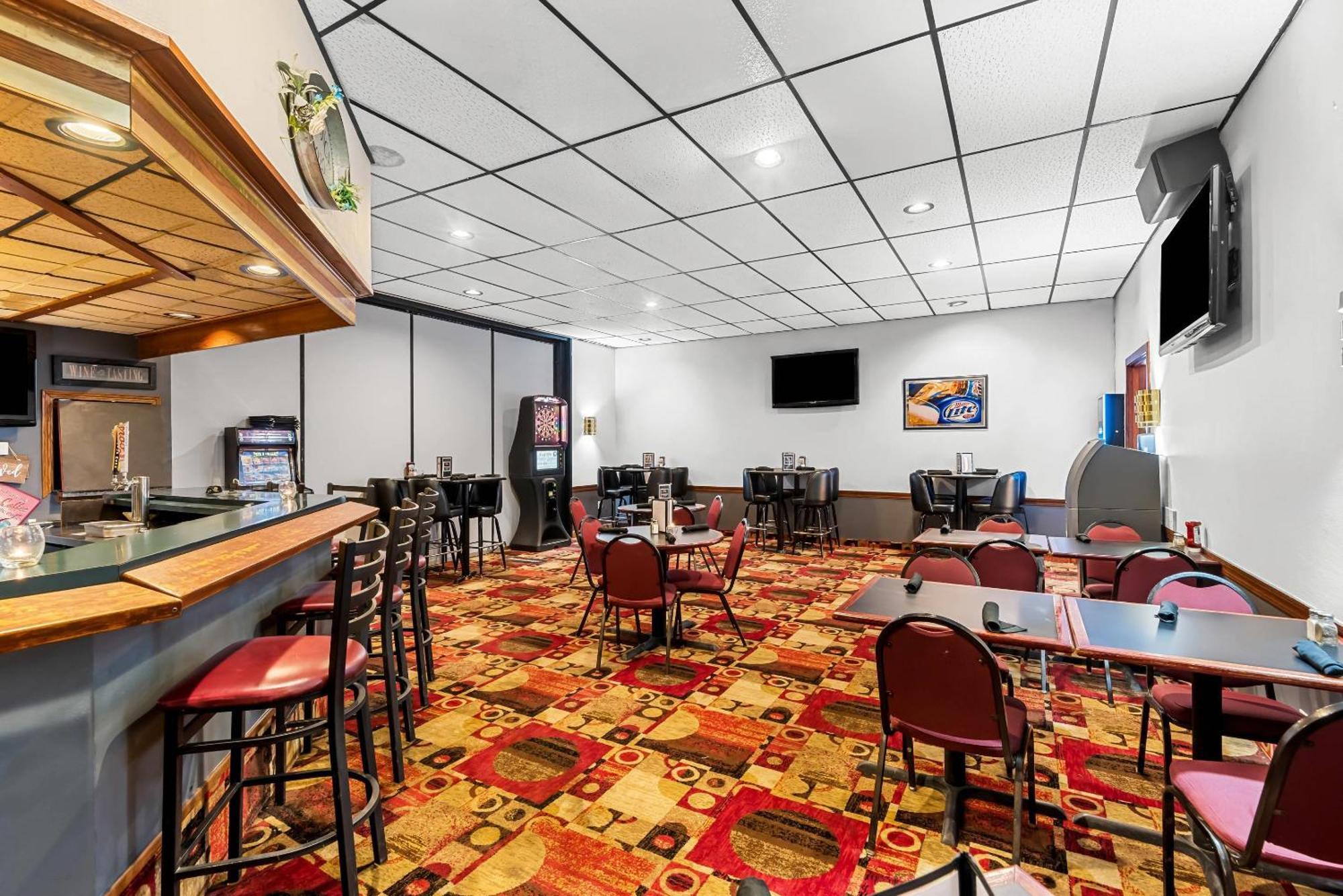 Quality Inn Fort Dodge Exteriör bild